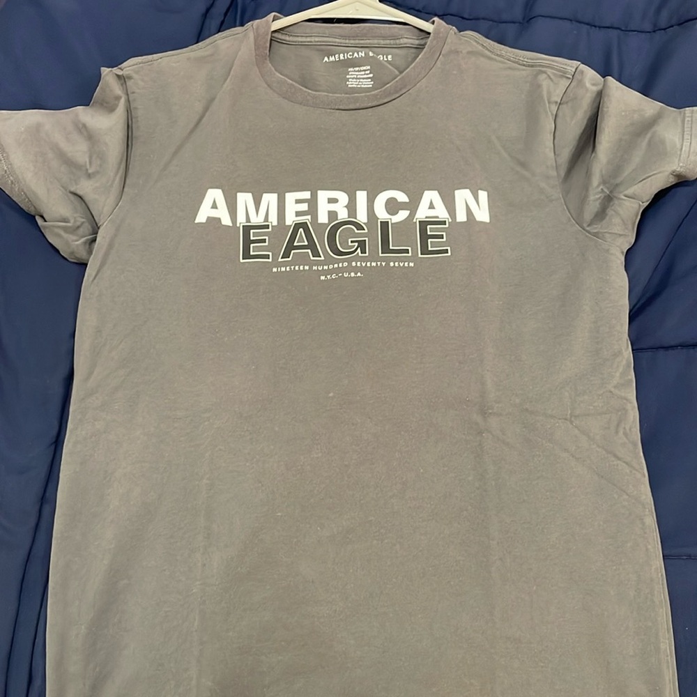 American Eagle Graphic Tee - XS